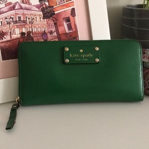 Kate Spade Zipper Wallet (Emerald Green)